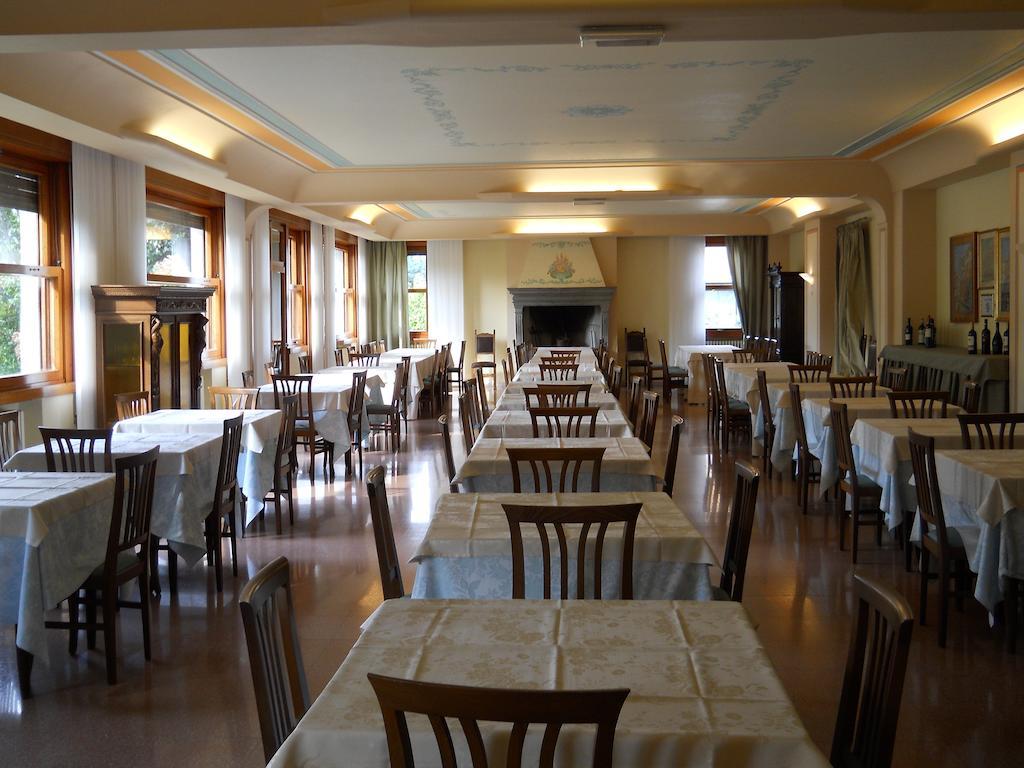 Albergo Ristorante Aquila Sulzano Buitenkant foto