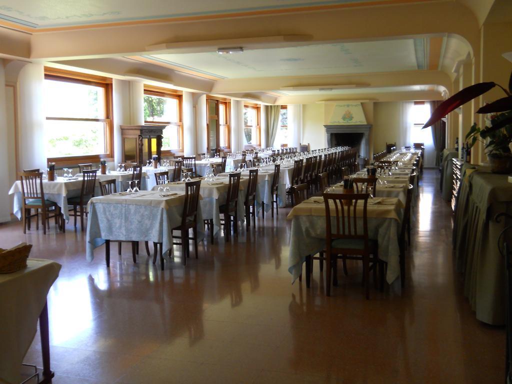 Albergo Ristorante Aquila Sulzano Buitenkant foto